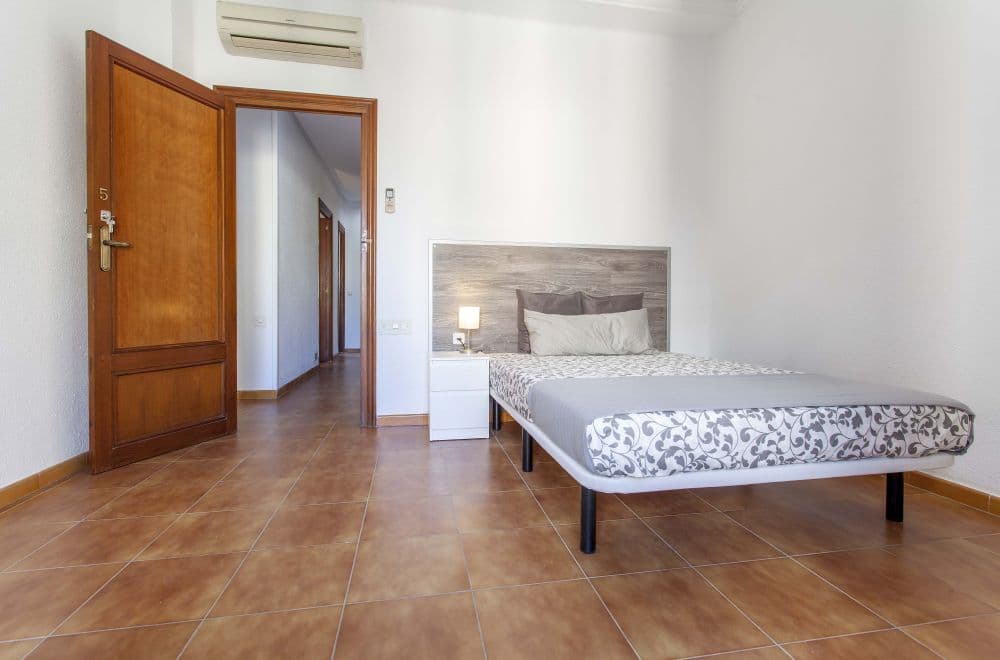 Private room in Valencia photo 5