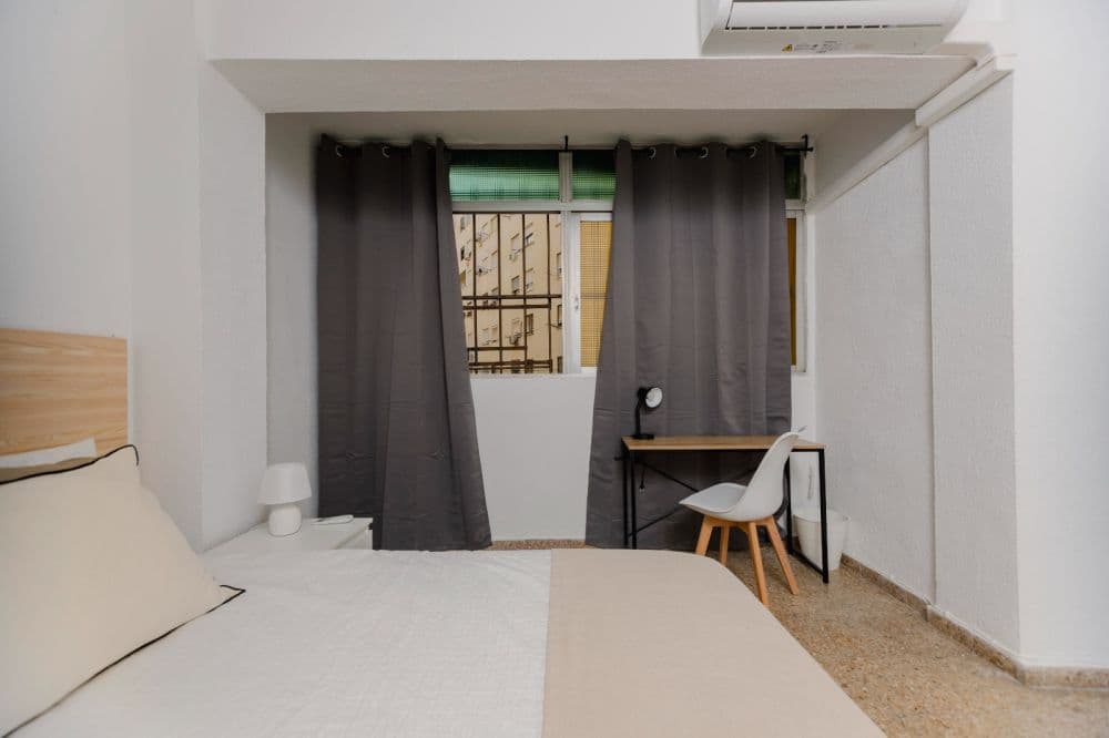 Private room in Valencia photo 3