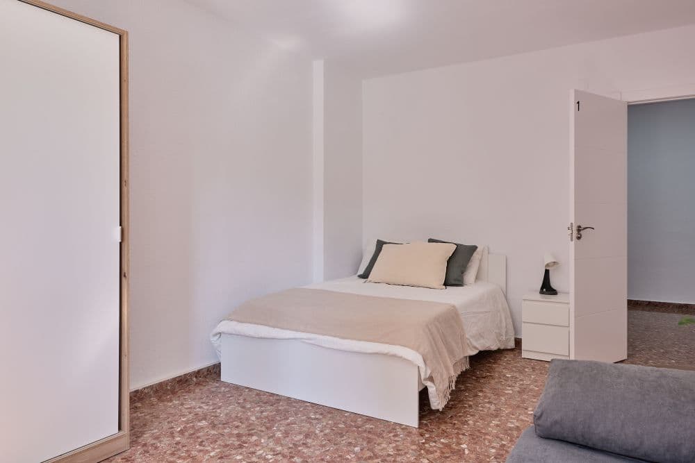Private room in Valencia photo 5