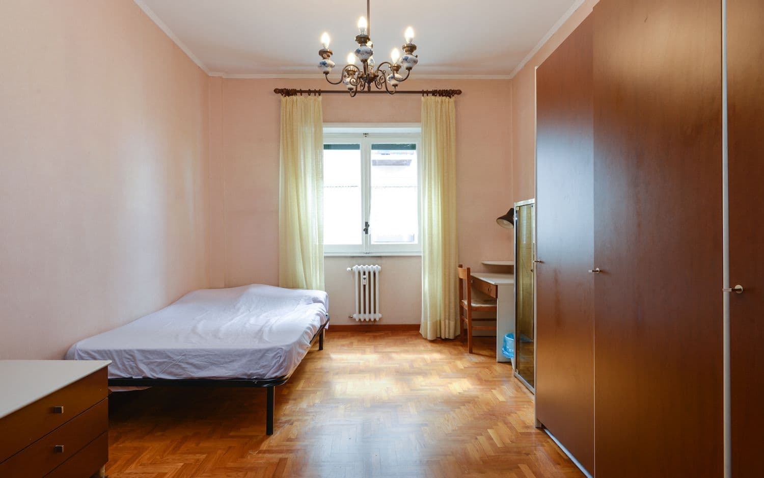 Room in Rome