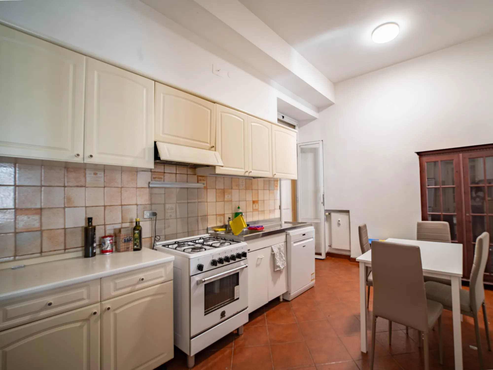 Kitchen 5