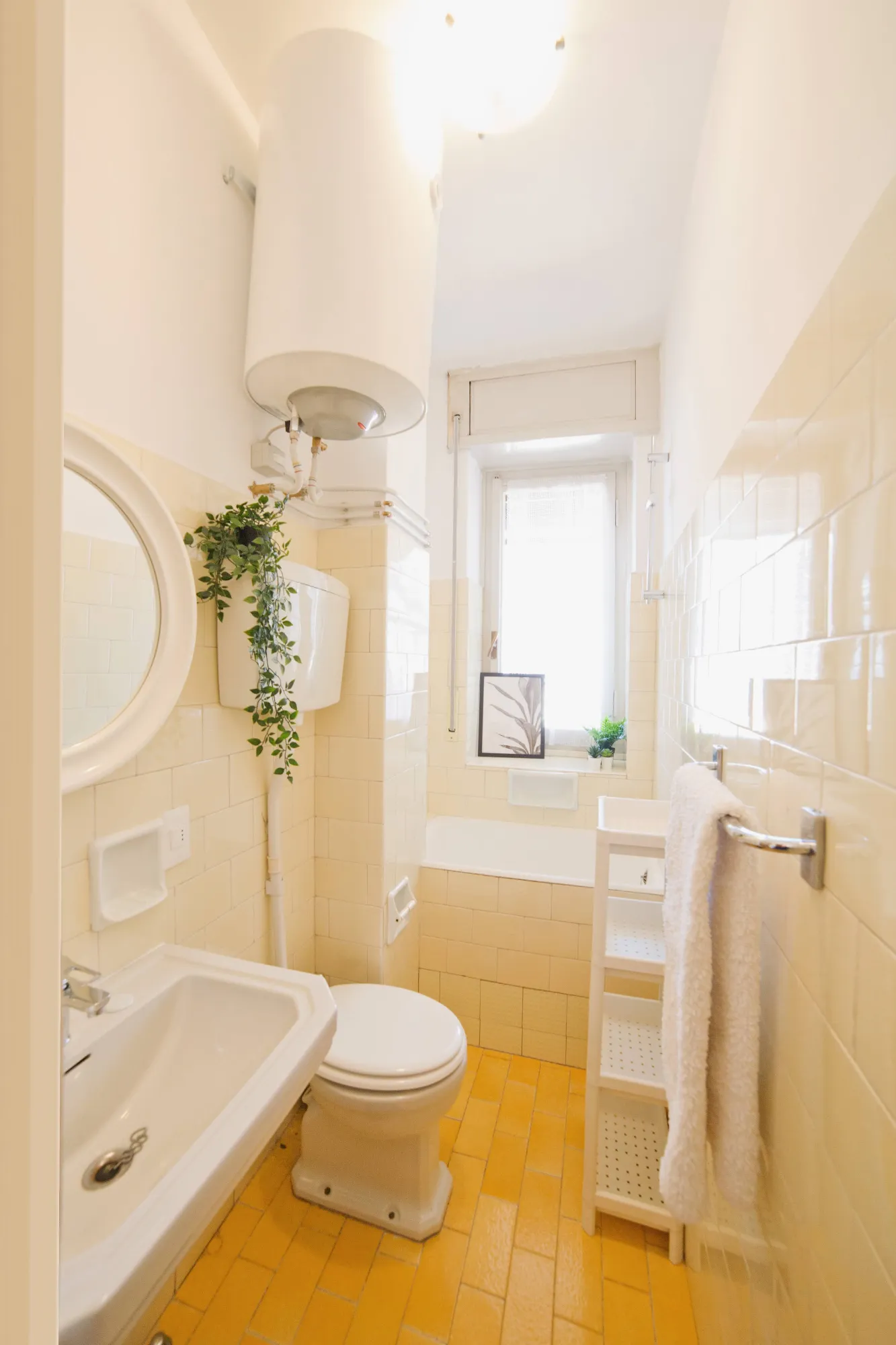 Private room in Lecco photo 5