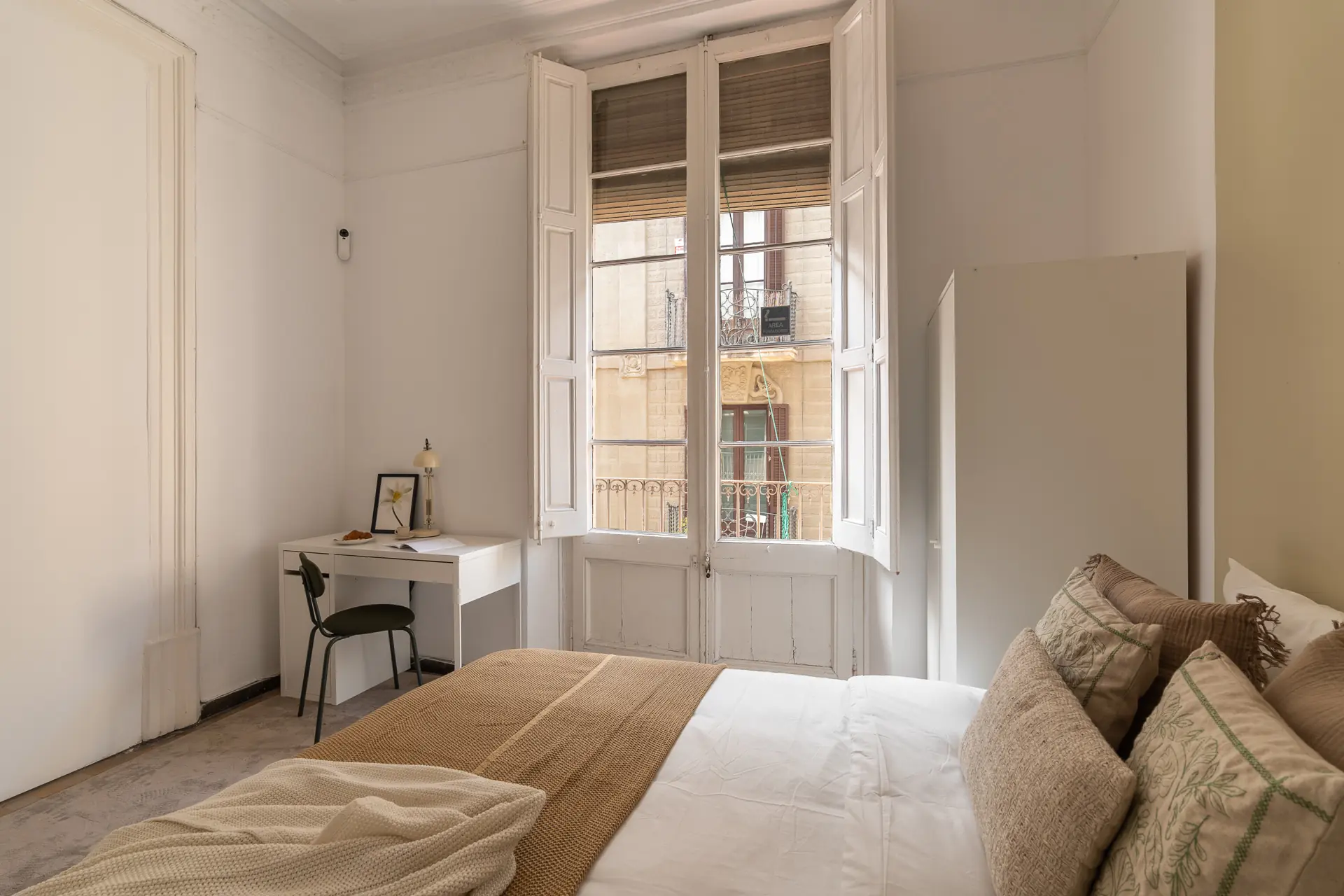 Private room in Barcelona photo 3