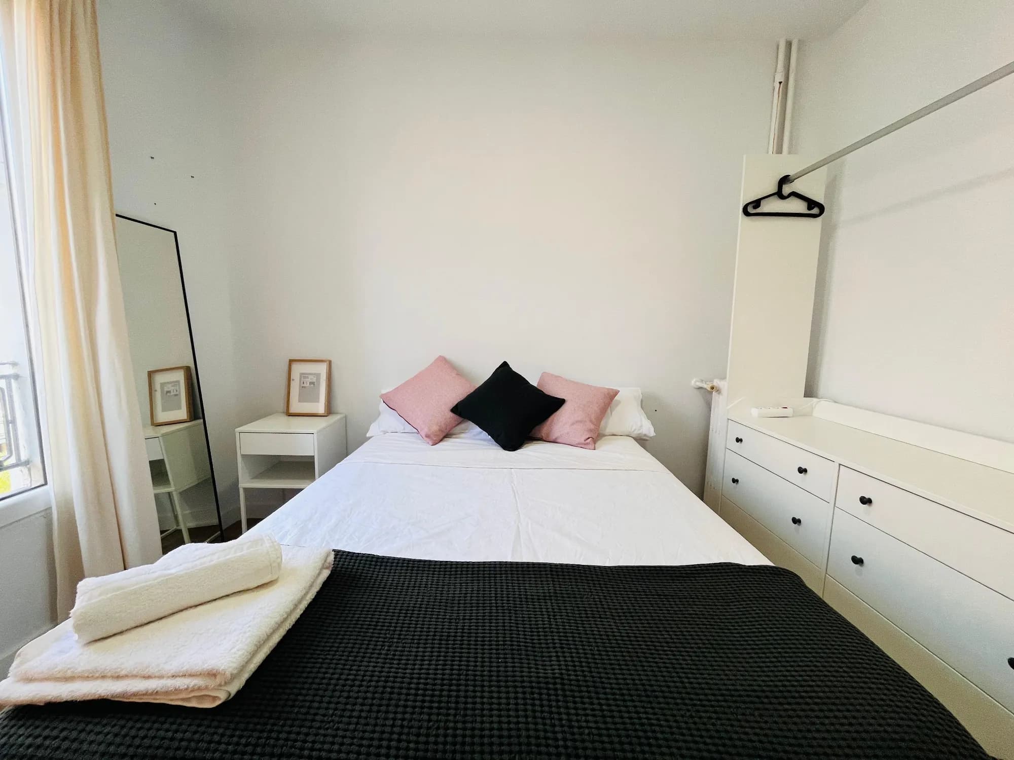 Private room in Madrid photo 5