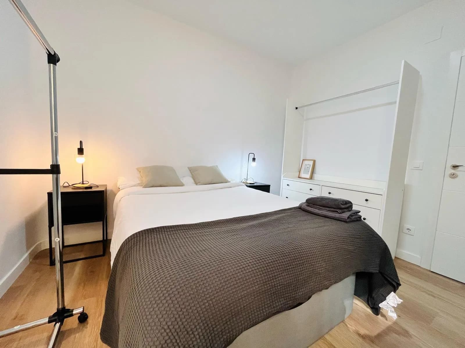 Private room in Madrid photo 2