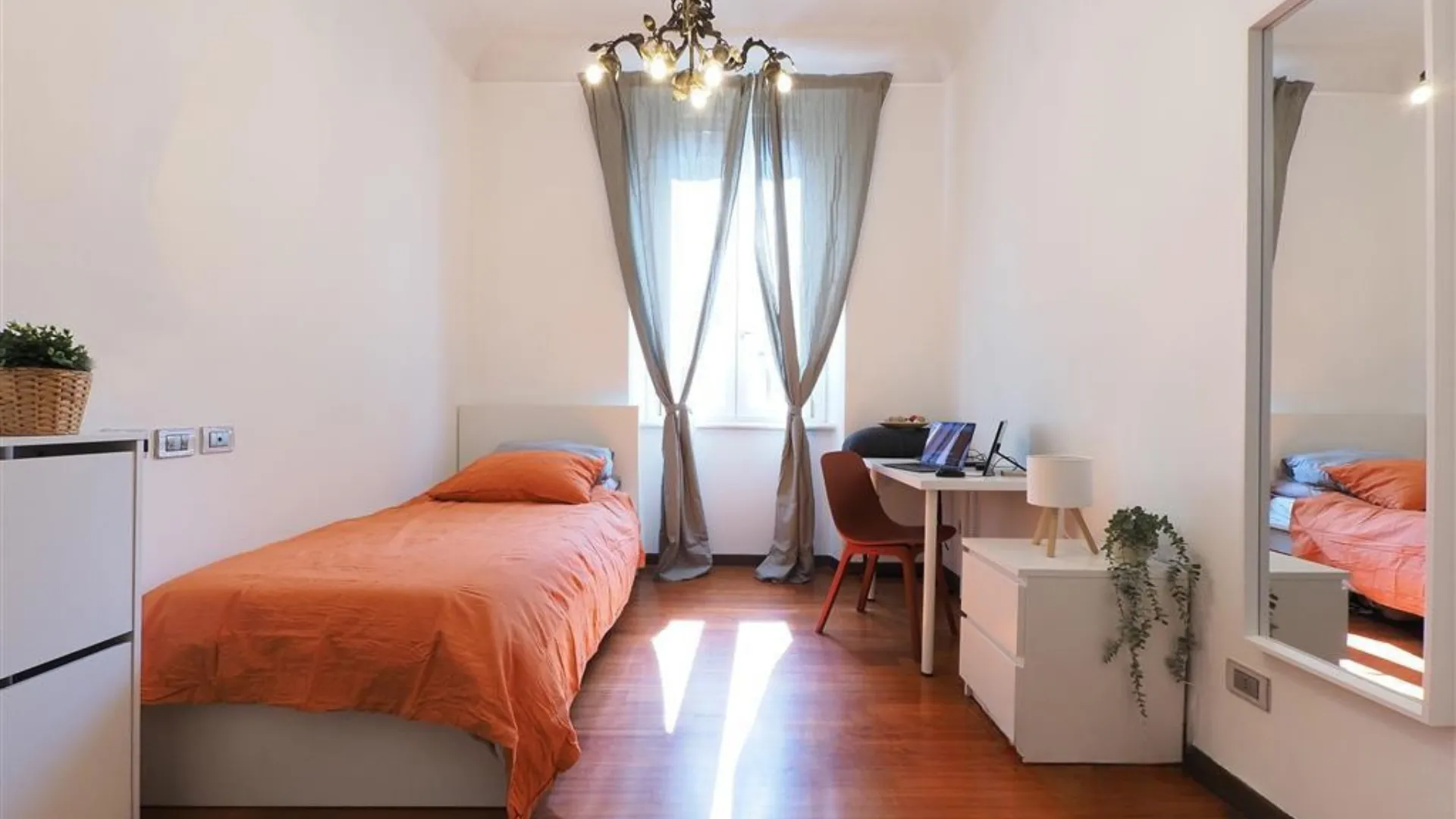 Stanza privata a Milan photo 2