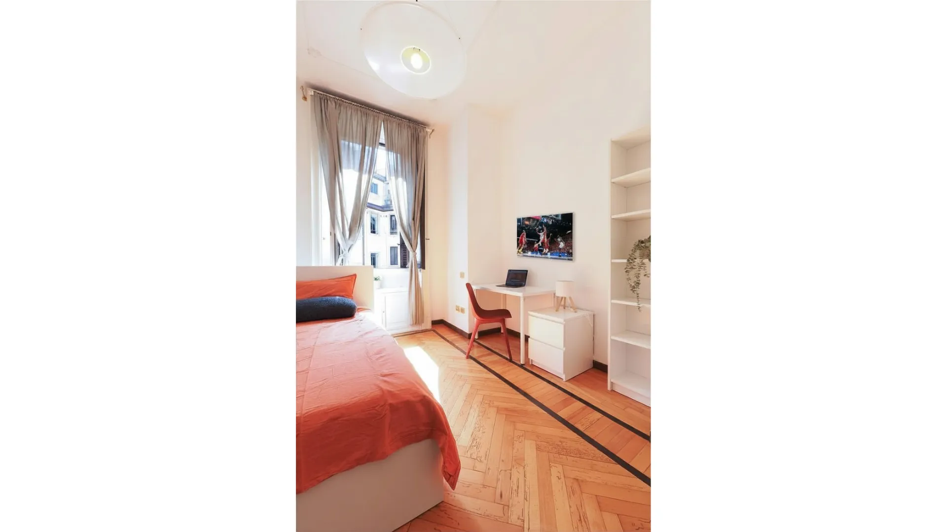 Room in Milan
