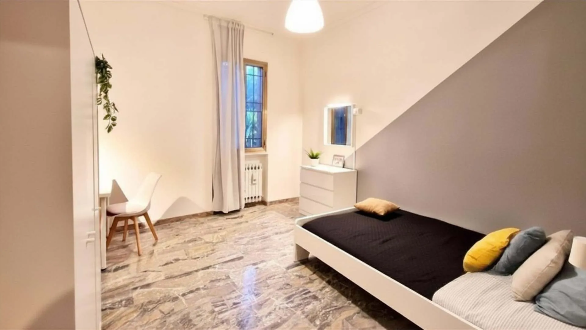Private room in Bologna photo 2